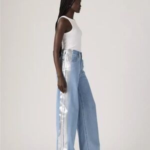 Levi’s Cinch Baggy Jeans